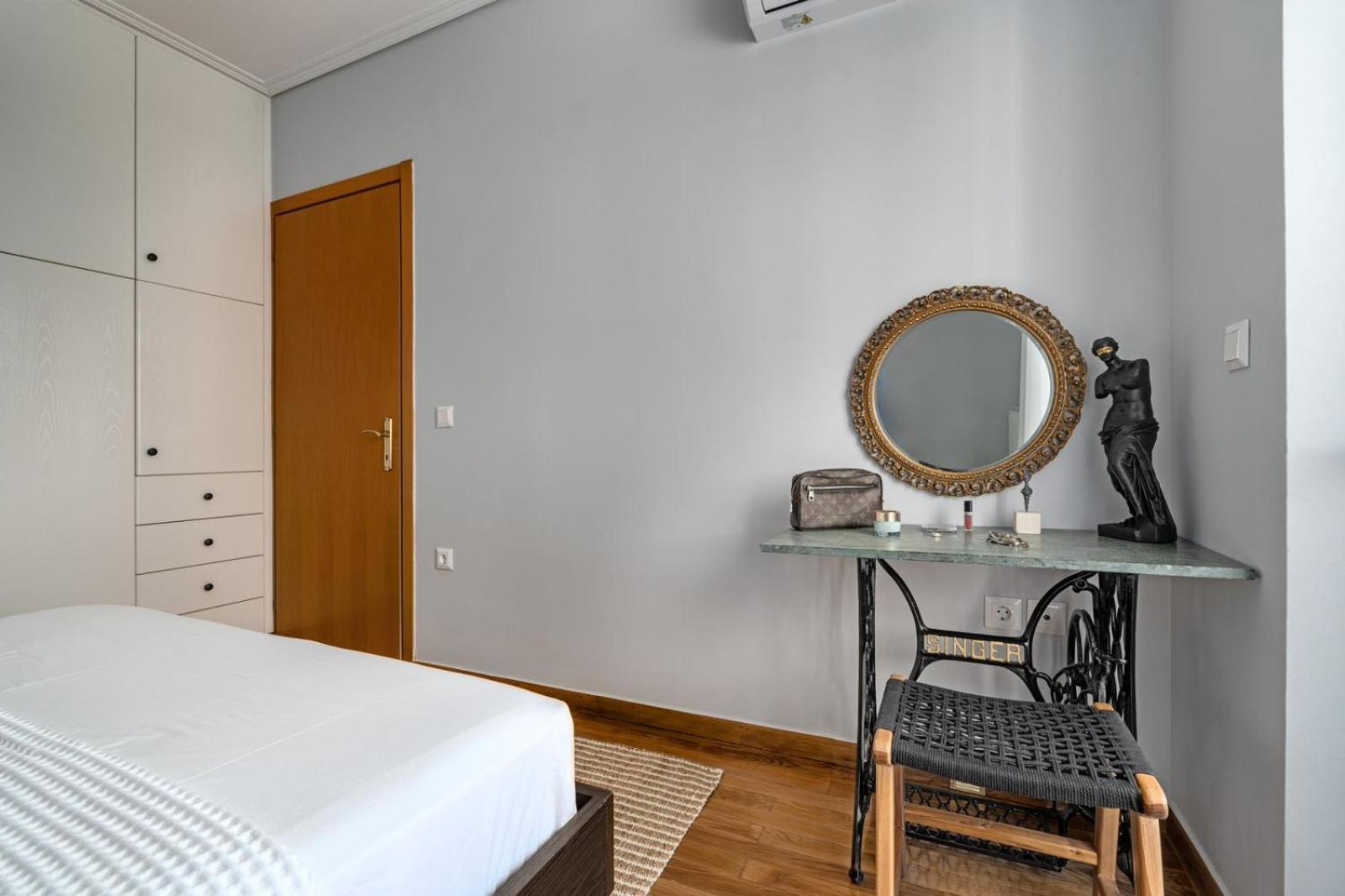 Luxurious Coastal Retreat In Central Glyfada Афины Экстерьер фото