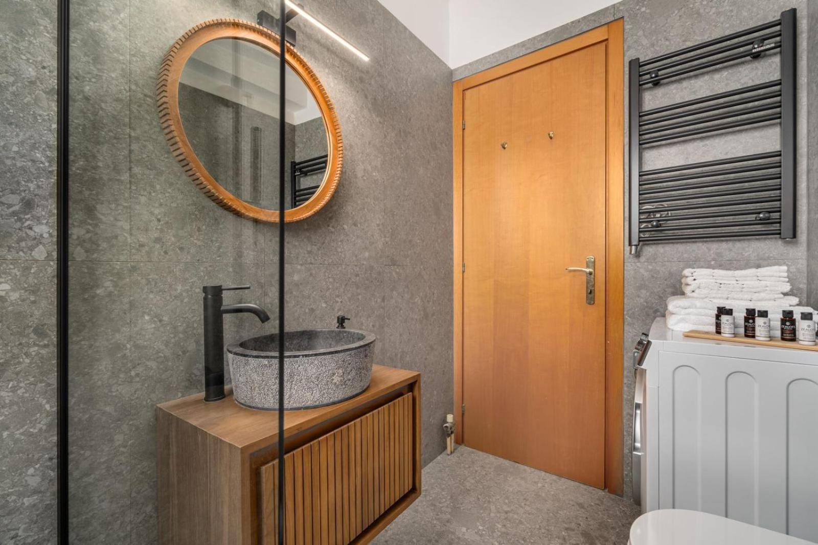 Luxurious Coastal Retreat In Central Glyfada Афины Экстерьер фото