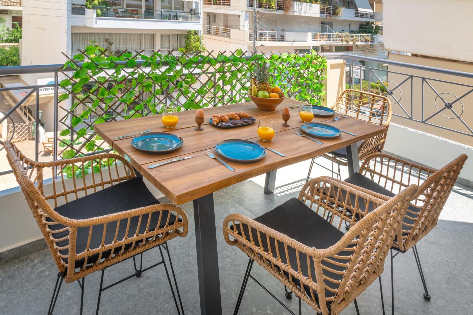 Luxurious Coastal Retreat In Central Glyfada Афины Экстерьер фото